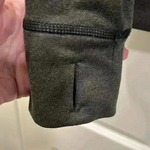 North Face Womens Sweatshirt Gray SP Pullover Hoodie Pockets Thumbholes Sporty - Picture 4 of 10